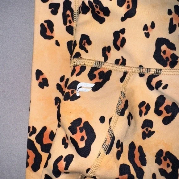 NWT Cheetah Print Fabletics Leggings - Picture 5 of 6